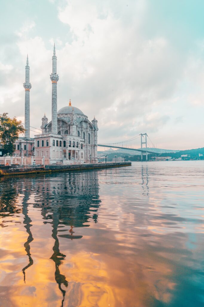 A Maze to amaze :  Ortaköy Mosque