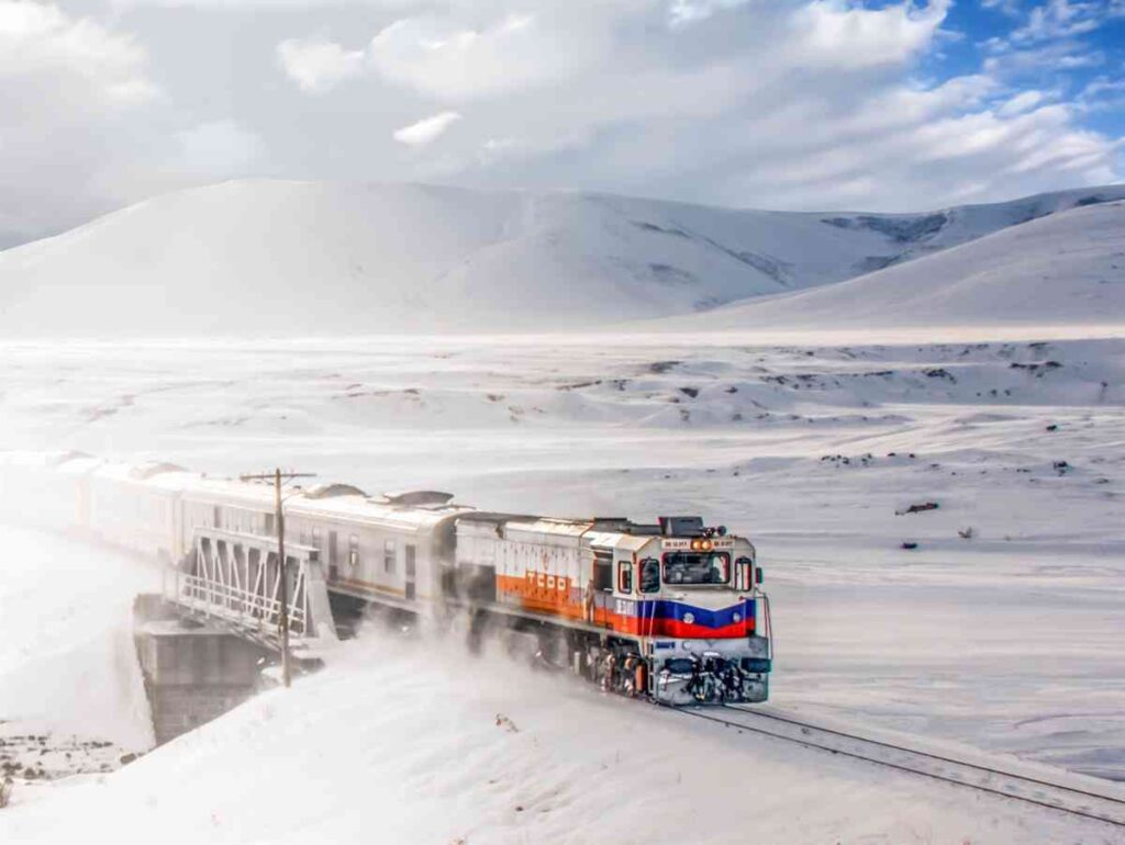 Train Travel in Turkey