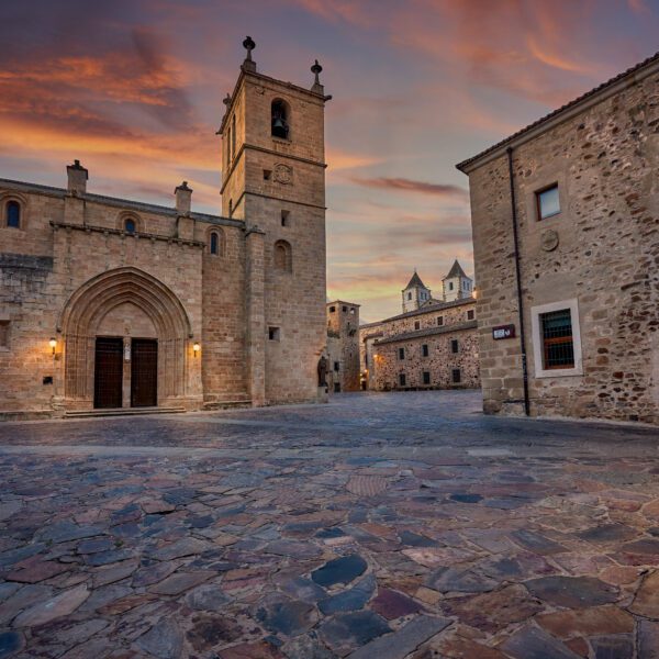 IGLESIA CONCATEDRAL DE SANTA MARIA.