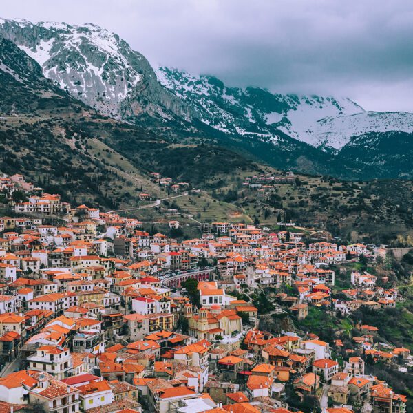 aerial view of_arahova