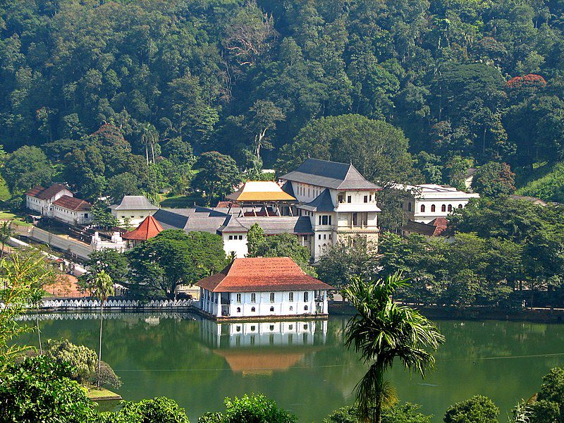 Fantastic Sri Lanka: Temple of the Sacred Tooth Relic