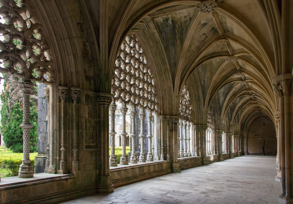 Batalha Monastery - Histyory and Facts / Batalha Monastery's Gothic Cloisters