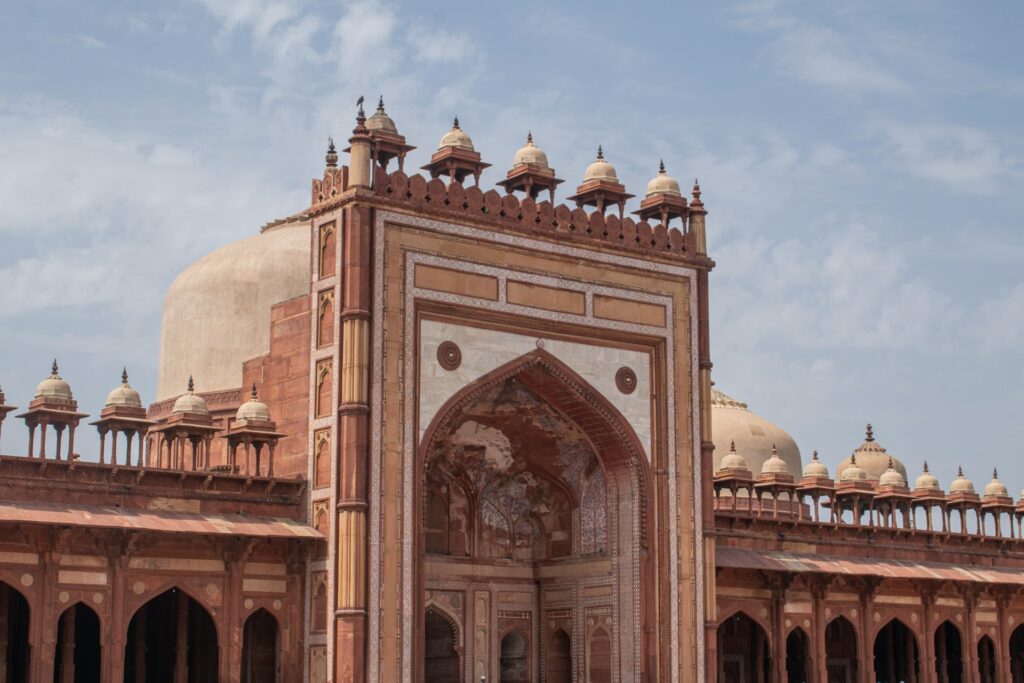 9 Facts About Fatehpur Sikri / Buland Darwaza "Gate of Magnificence"