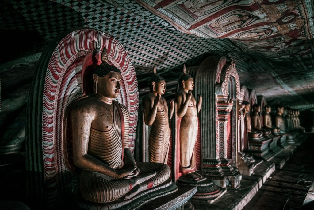 Best Places to Visit in Sigiriya / Dambulla Cave Temple