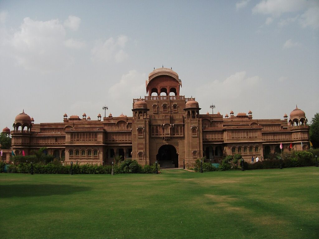 Top Places to Visit in Bikaner / Lalgarh Palace