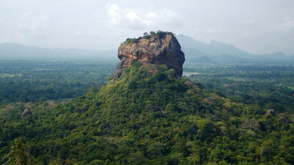 Best Places to Visit in Sigiriya / Pidurangala Rock