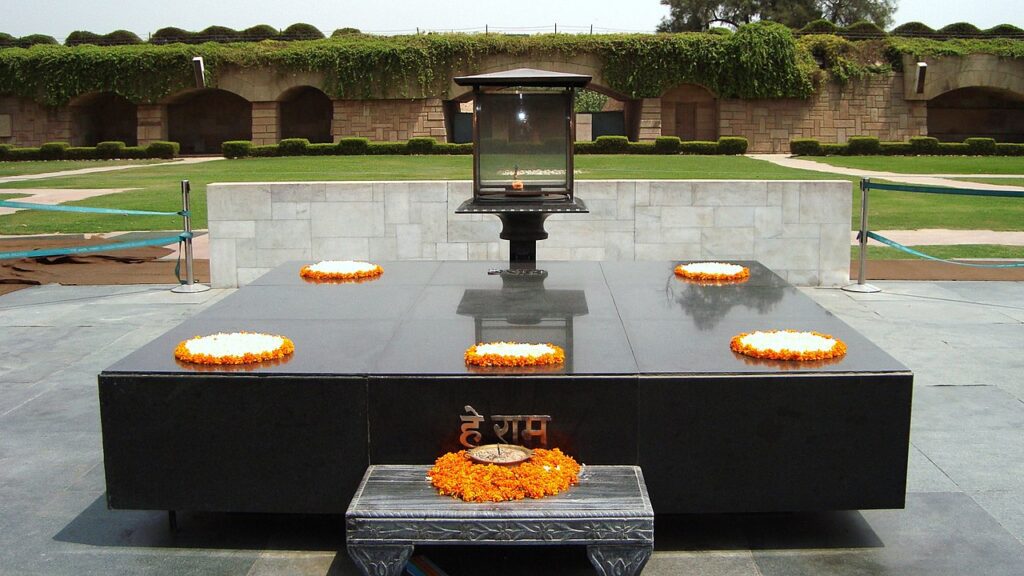 Top Places to Visit in Delhi / Raj Ghat