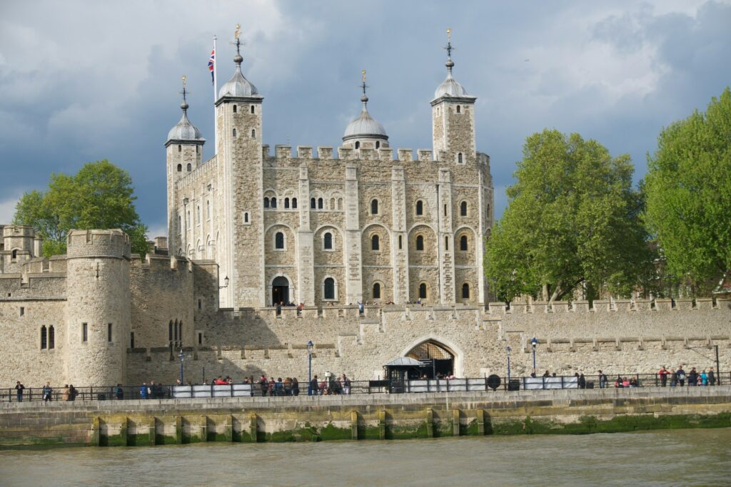 Best Places to Visit in London in 2024 / Tower Of London