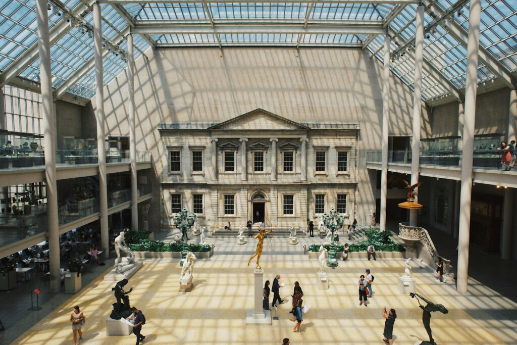 25 Best Places to Visit in New York / The Metropolitan Museum of Art