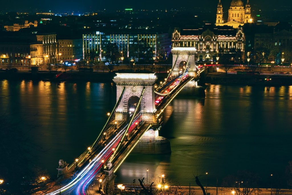 13 Best Things to Do in Budapest / Chain Bridge, Budapest