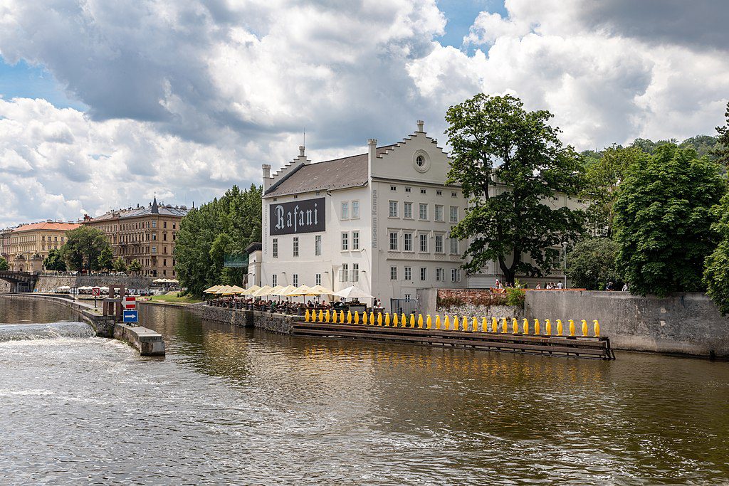 13 Best Things to Do in Prague / Kampa River, Prague