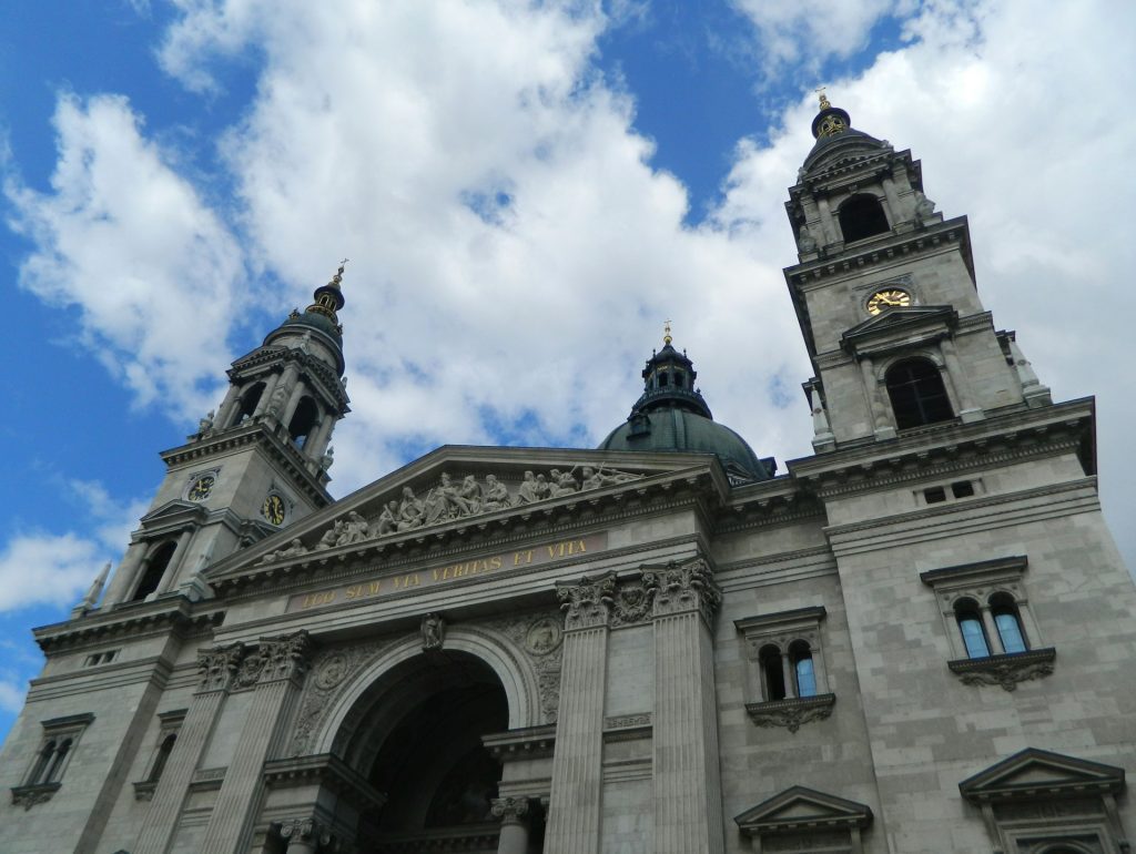 13 Best Things to Do in Budapest / Stephen’s Basilica, Budapest