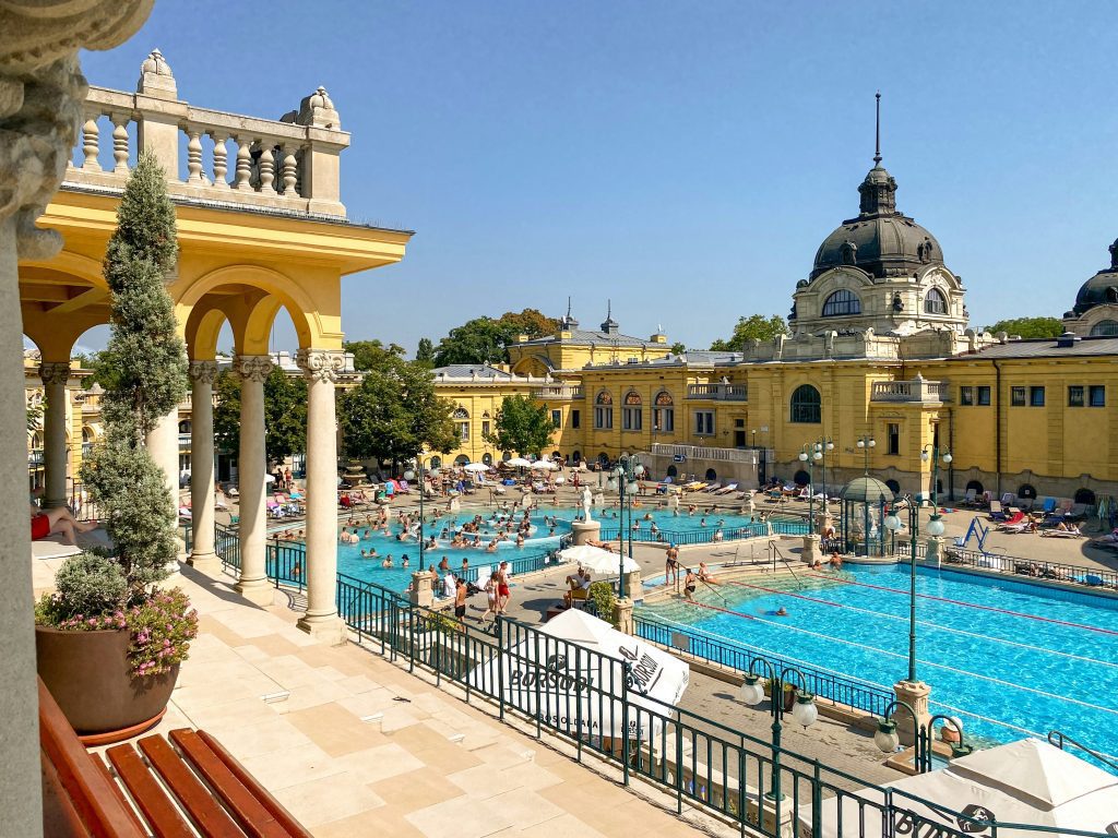 13 Best Things to Do in Budapest / Széchenyi Thermal Baths