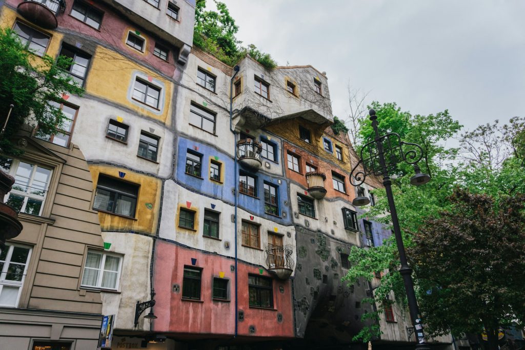 Top 10 Places to Visit in Vienna / Hundertwasserhaus