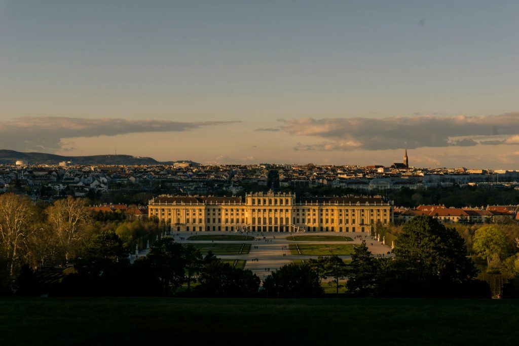 Karlskirche / Schönbrunn Palace, ViennaKarlskirche / Schönbrunn Palace, Vienna